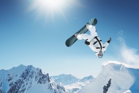 kaiyun-CBA常规赛最新形势：本菲卡高居榜首，上海海港强势追赶，冠军归属成迷